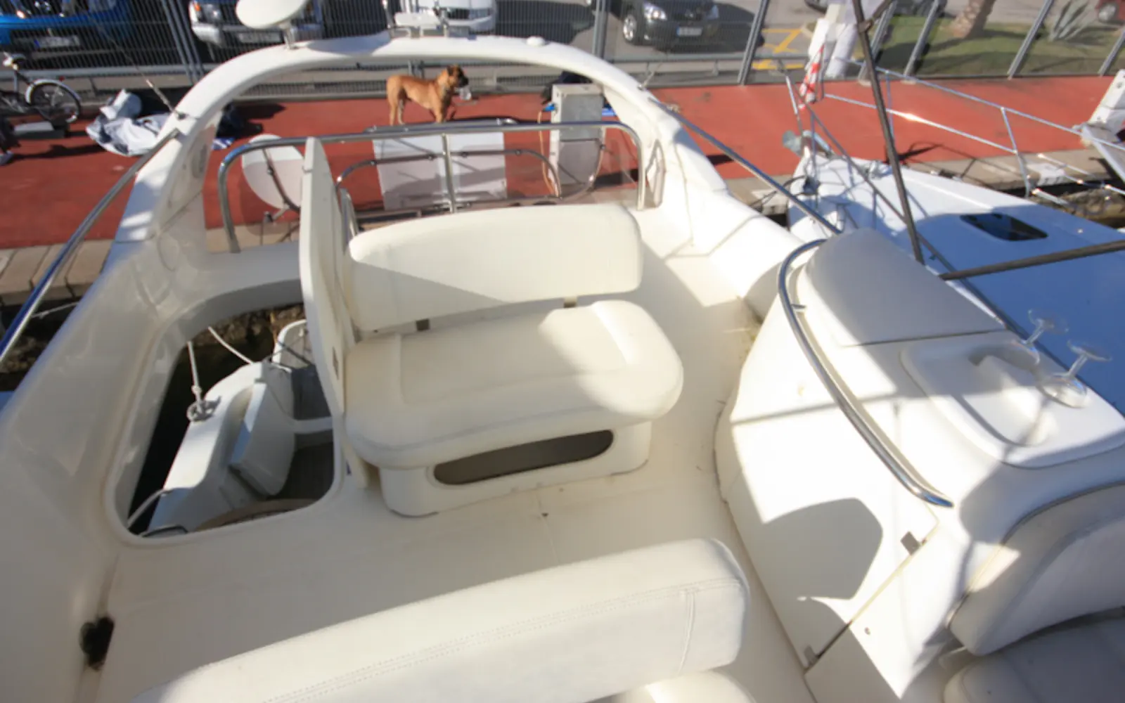 Fly seating