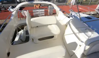 Fly seating