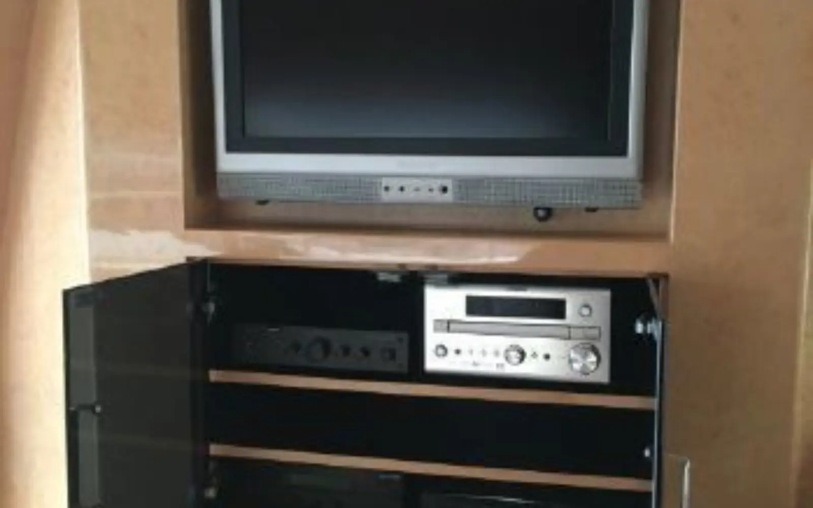 6790205 20180730102810999 1 XLARGE