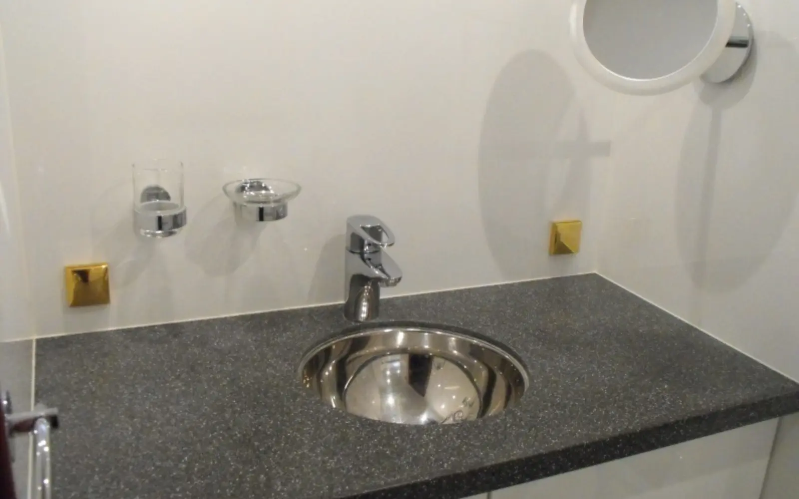 Toilet II